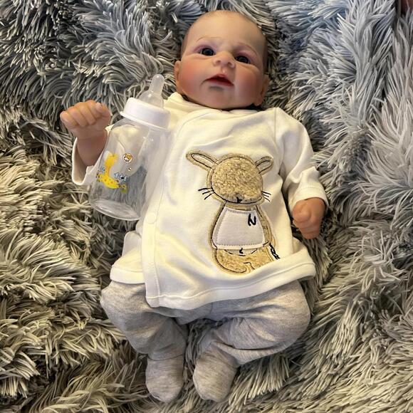 Reborn Baby Boy Cloth Body Full Silicone Vinyl Limbs & Accessories (NEW) - Picture 6 of 11